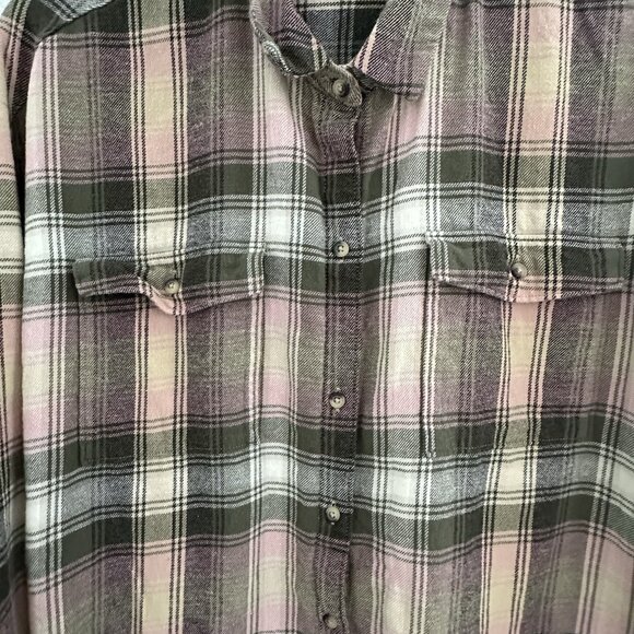 Old Navy Boyfriend Flannel Shirt Womens 2X Pink Green Button Up Cabincore Camp - Picture 2 of 9